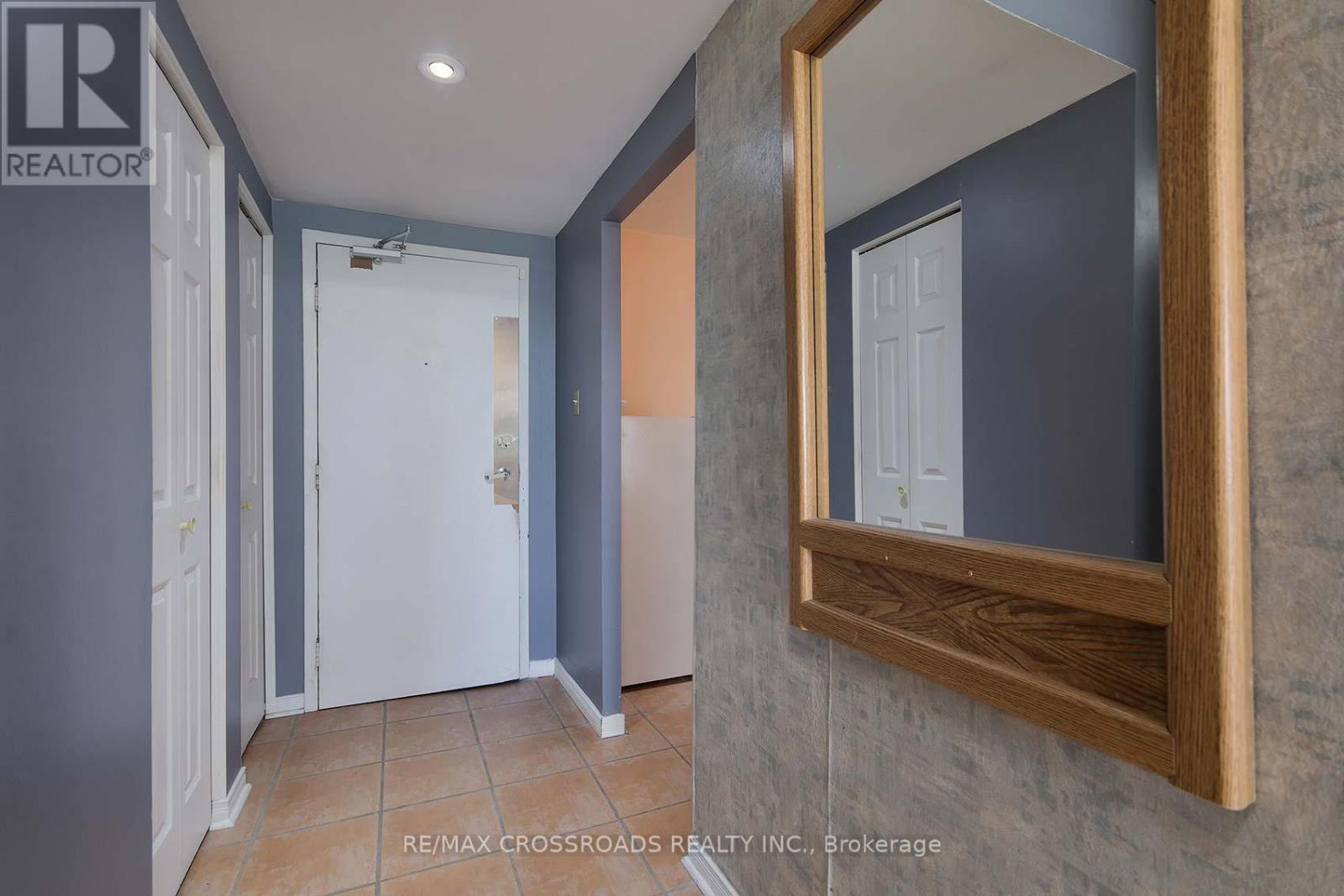 Photo 7 of 210 25 Sunrise Avenue, Toronto ON