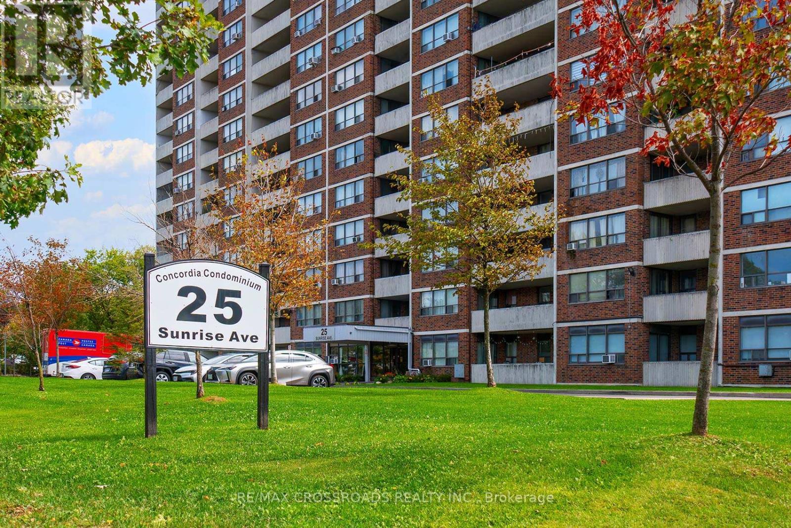Photo 34 of 210 25 Sunrise Avenue, Toronto ON