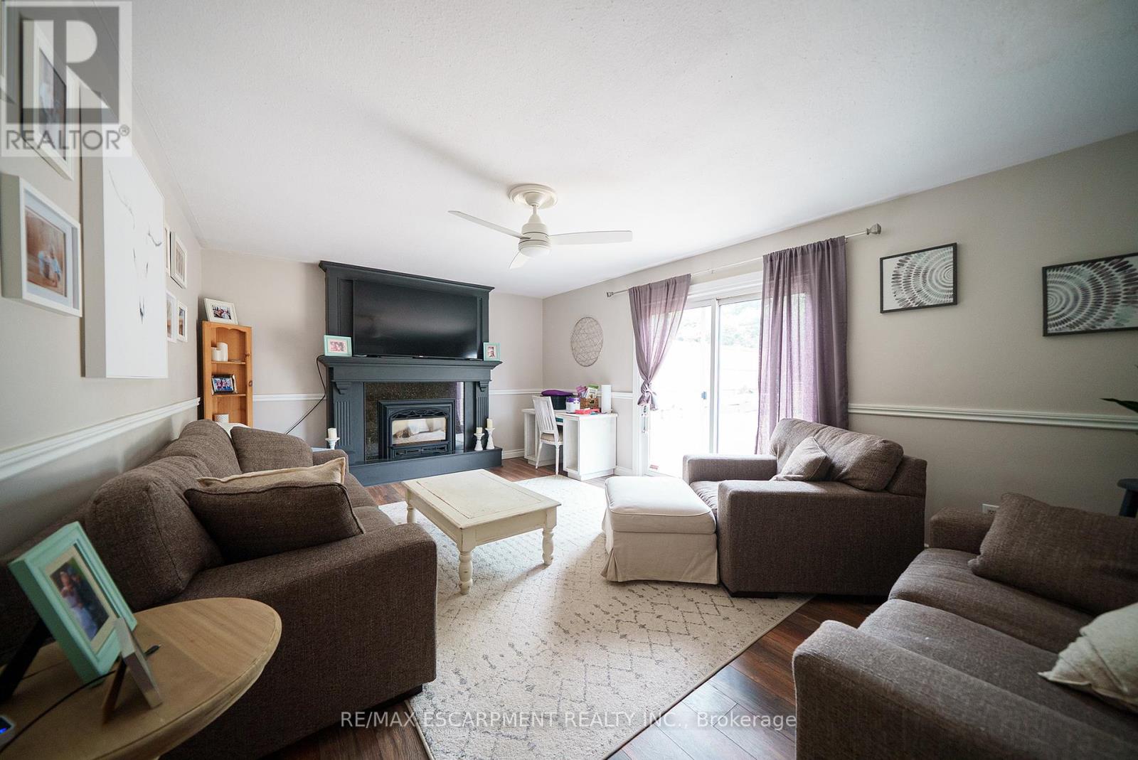 Photo 14 of 41 Westbrier Knoll, Brantford ON