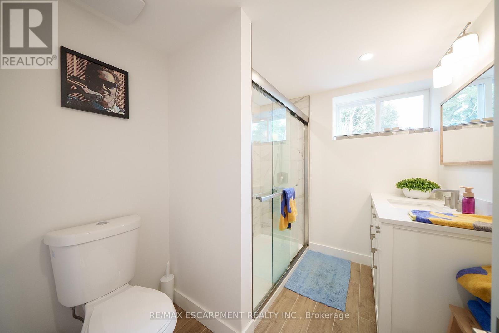 Photo 28 of 41 Westbrier Knoll, Brantford ON