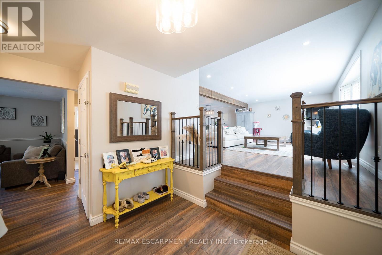 Photo 6 of 41 Westbrier Knoll, Brantford ON