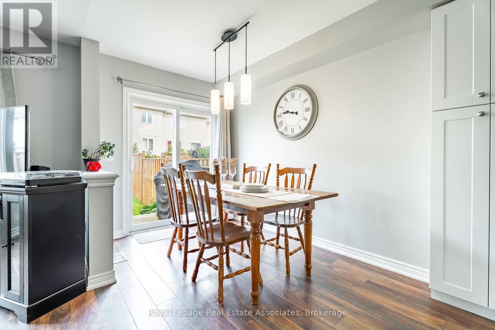 Photo 14 of 822 Cook Crescent, Shelburne ON