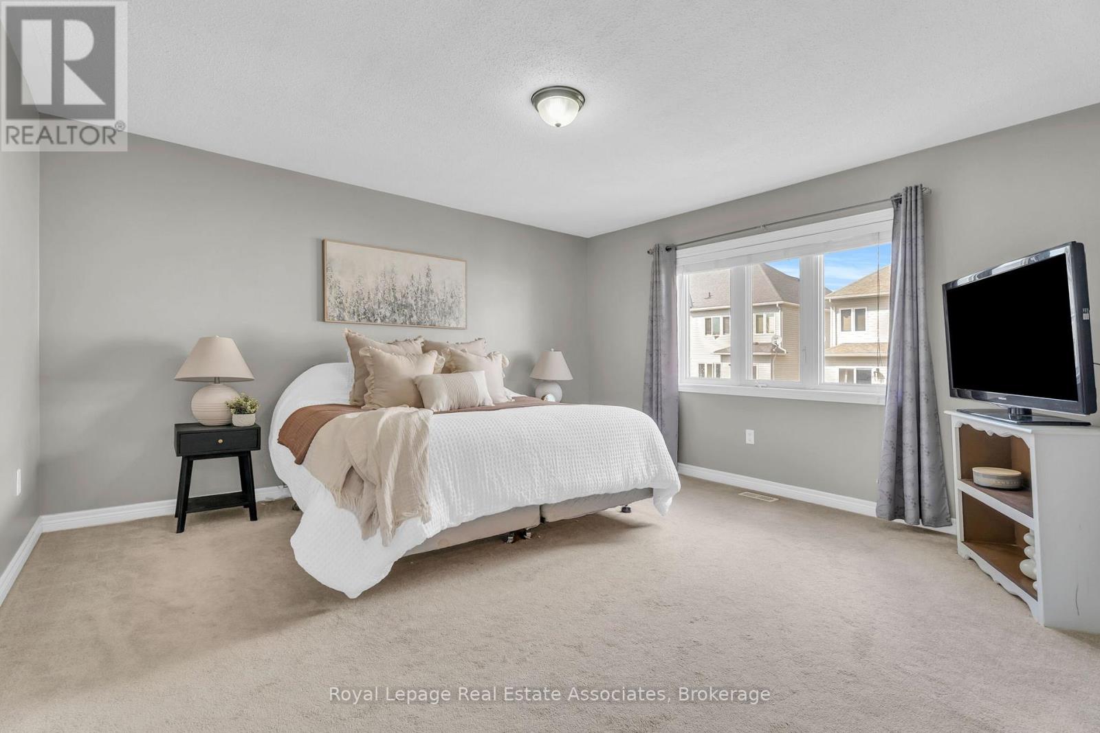 Photo 24 of 822 Cook Crescent, Shelburne ON