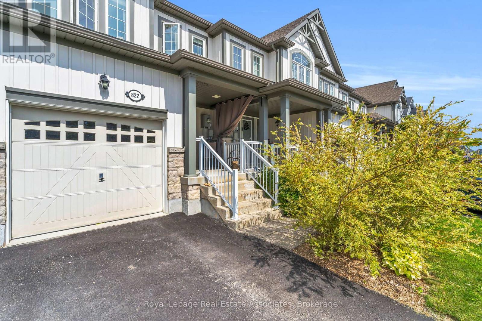 Photo 3 of 822 Cook Crescent, Shelburne ON