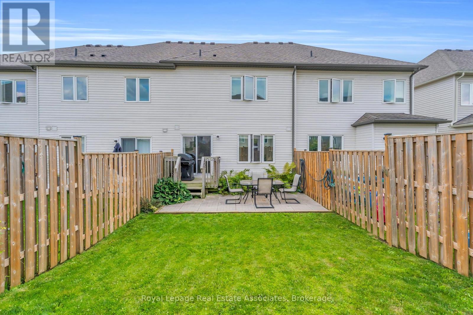 Photo 35 of 822 Cook Crescent, Shelburne ON