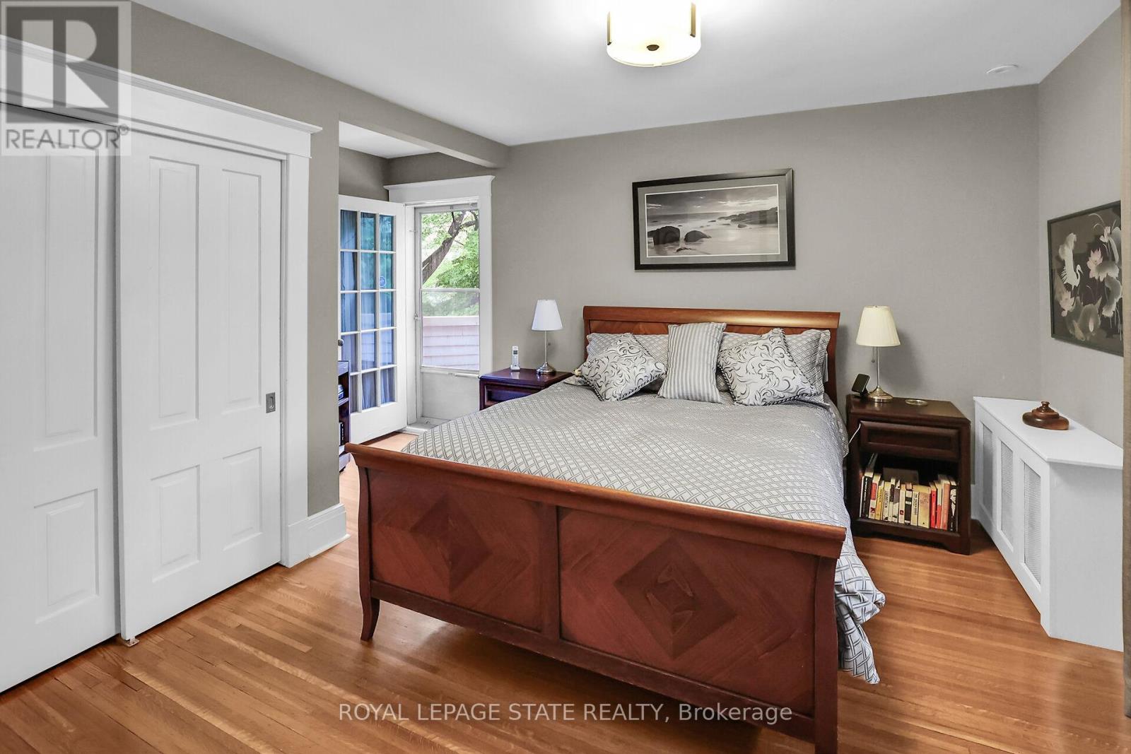 Photo 36 of 102 Main Street E, Grimsby ON