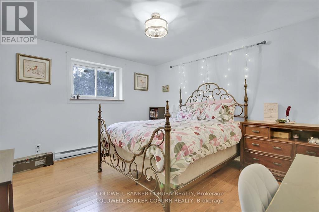 1696 MERWIN LANE - 24