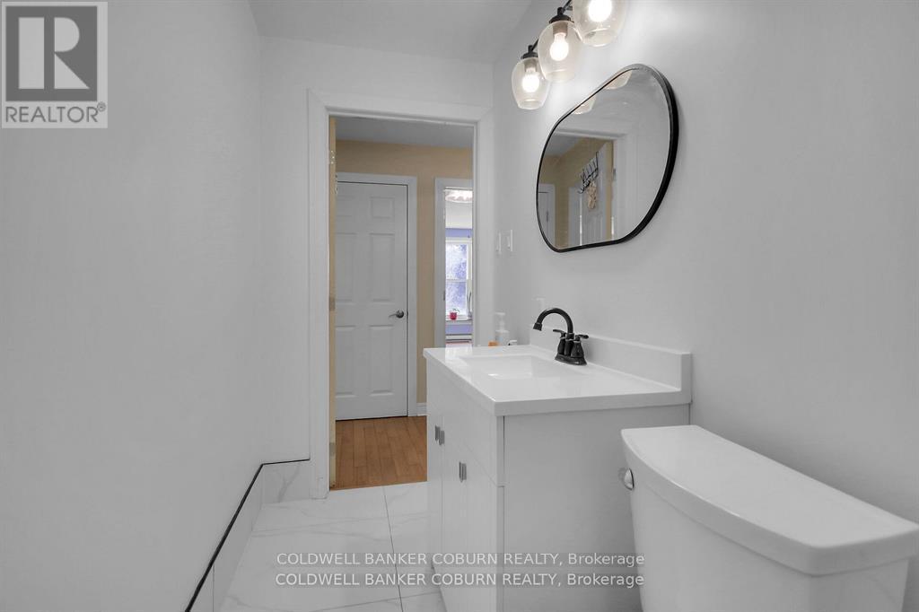 1696 MERWIN LANE - 27
