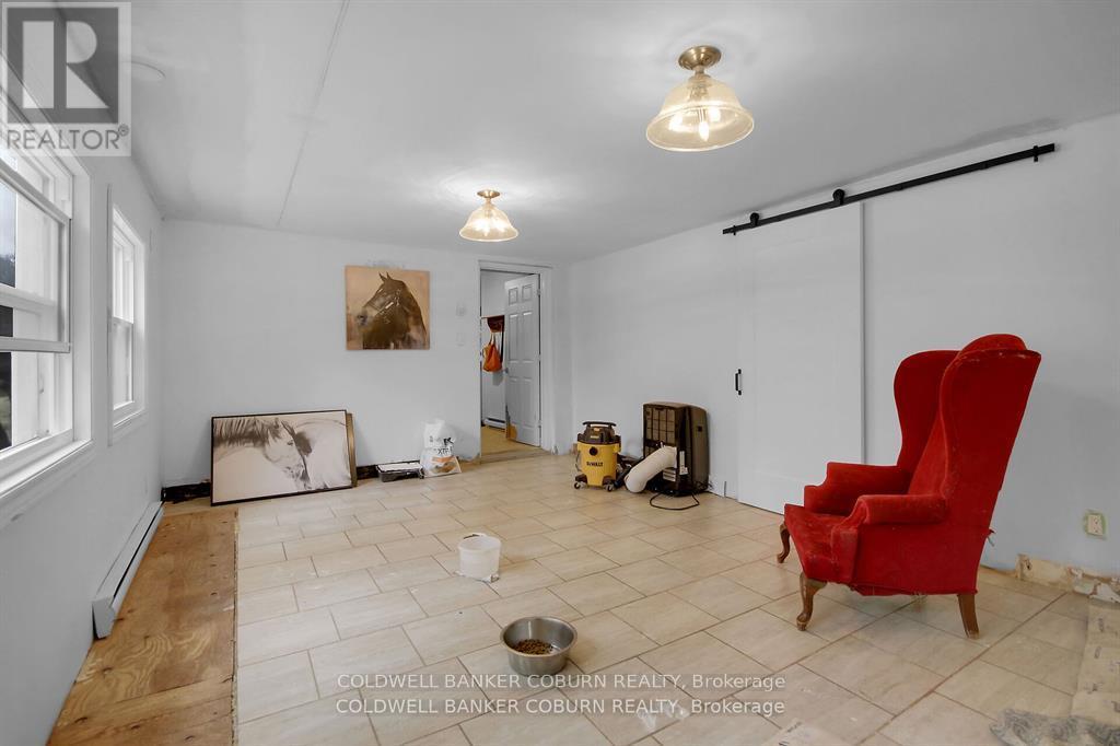 1696 MERWIN LANE - 29