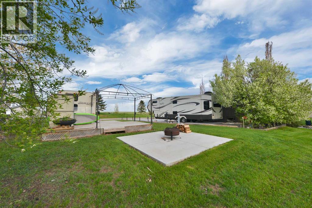 Photo 10 of 5007 25054 South Pine Lake Road, Rural Red Deer County AB