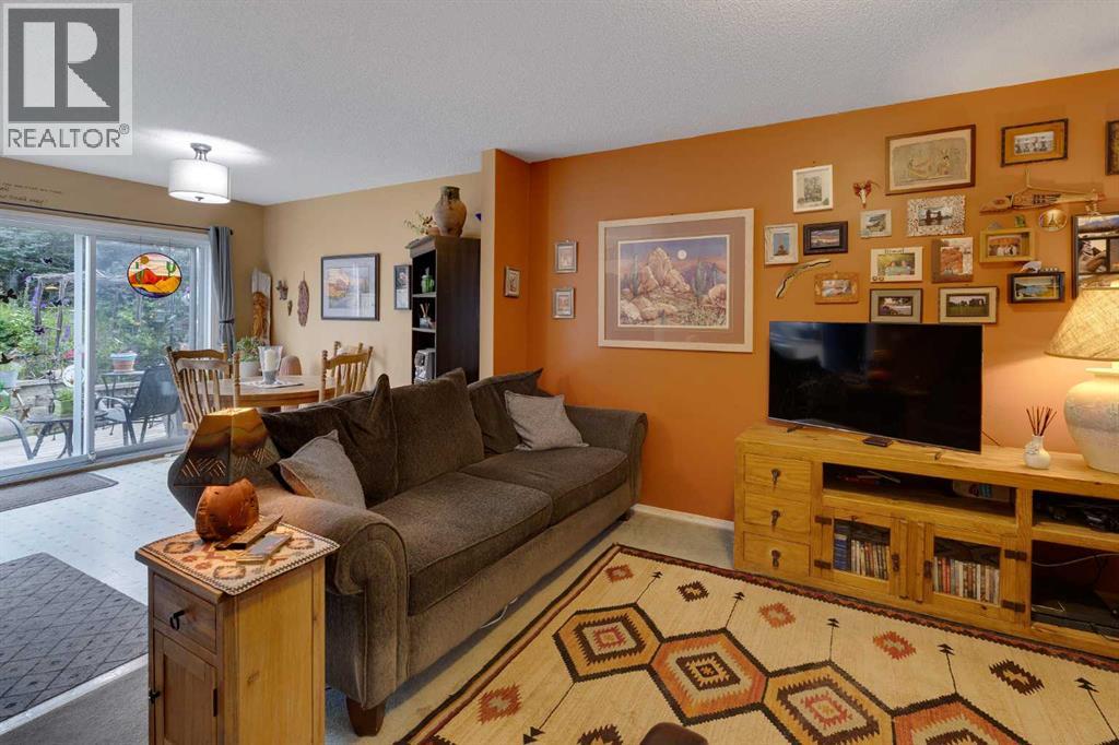 Photo 5 of 234 Quigley Drive, Cochrane AB