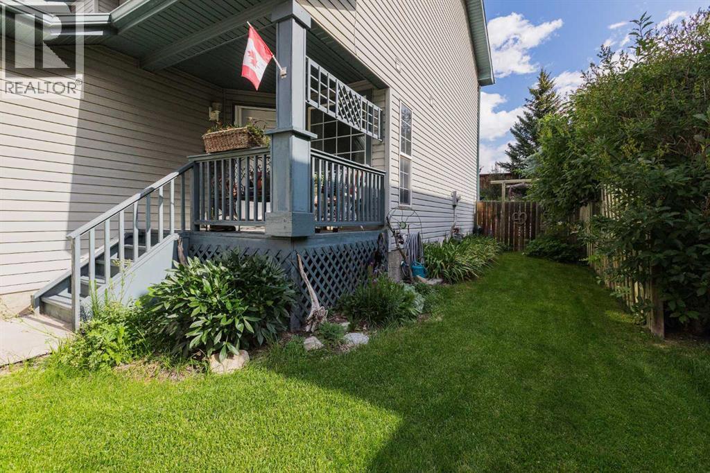 Photo 3 of 234 Quigley Drive, Cochrane AB