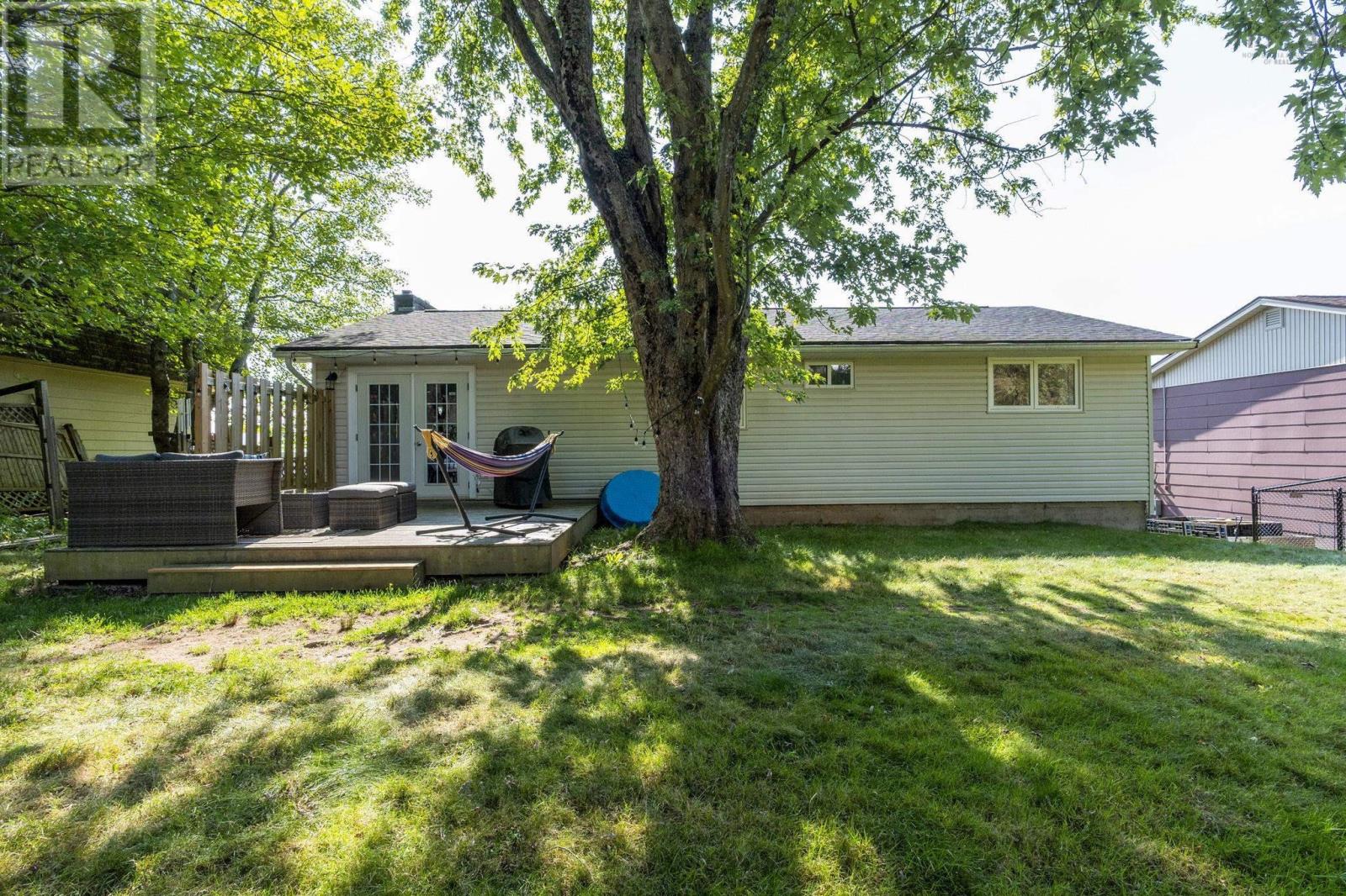 Photo 33 of 98 Collins Grove, Dartmouth NS