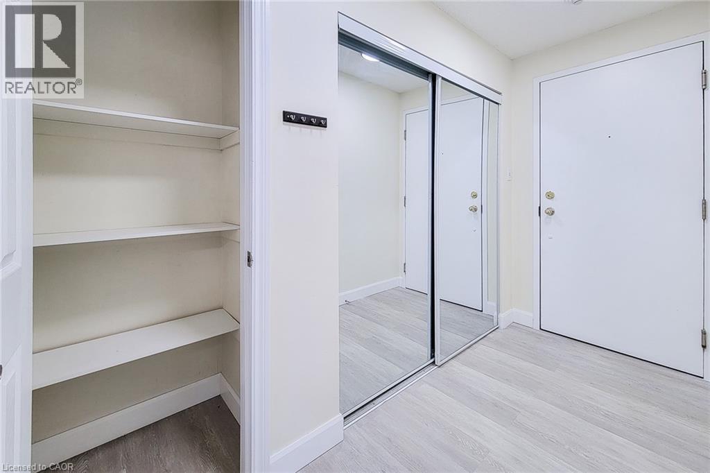 Photo 14 of 135 James Street S Unit 402, Hamilton ON