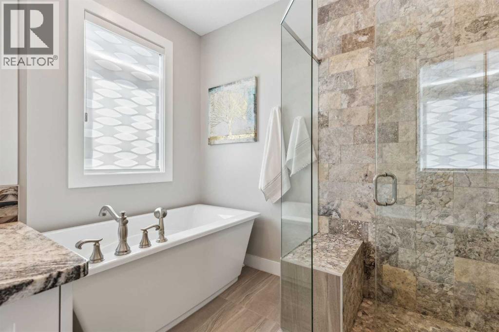 Photo 19 of 10 Glenmount Crescent Sw, Calgary AB