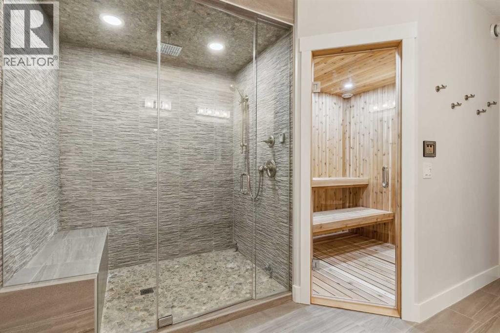Photo 43 of 10 Glenmount Crescent Sw, Calgary AB