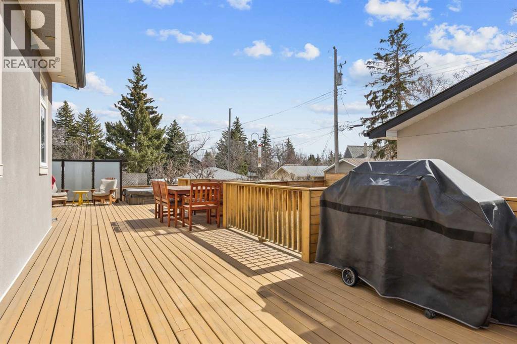 Photo 44 of 10 Glenmount Crescent Sw, Calgary AB