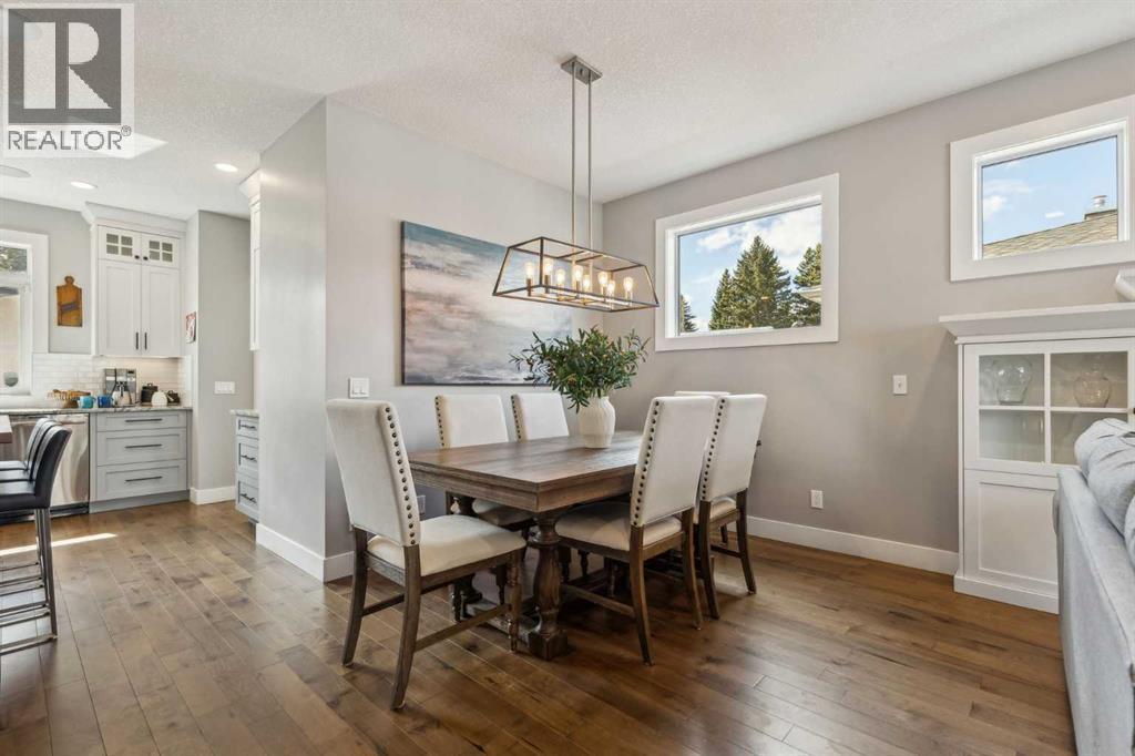 Photo 8 of 10 Glenmount Crescent Sw, Calgary AB