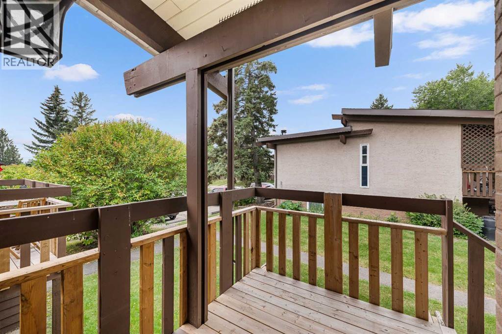 Photo 17 of 2351 50 Street Ne, Calgary AB