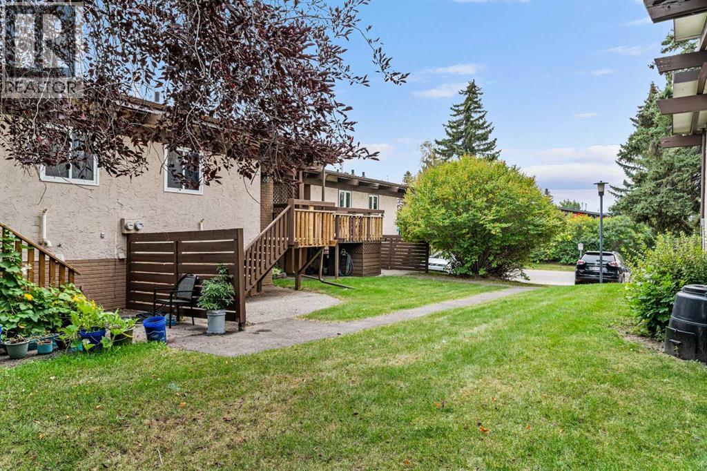 Photo 20 of 2351 50 Street Ne, Calgary AB