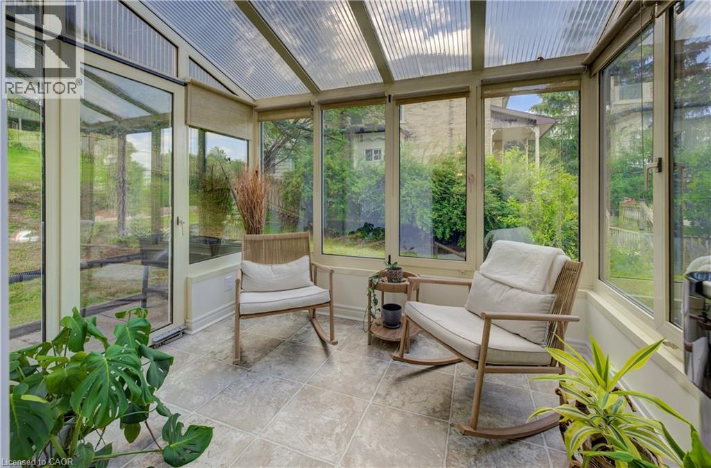 Photo 15 of 164 Queen Street E, Cambridge ON