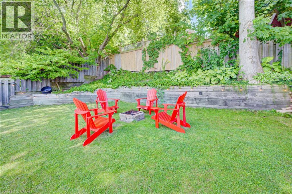 Photo 25 of 164 Queen Street E, Cambridge ON