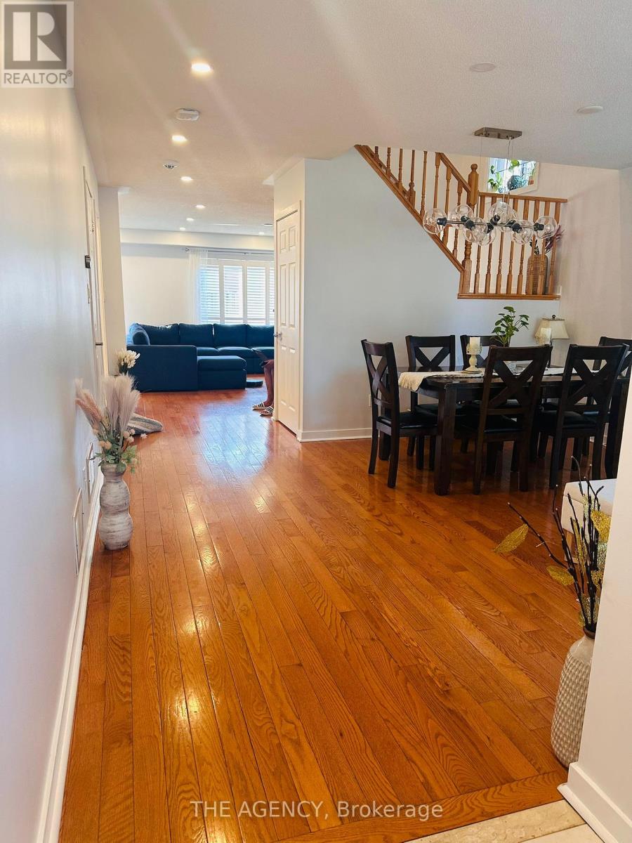 Photo 2 of 12 Robert Attersley Drive E, Whitby ON