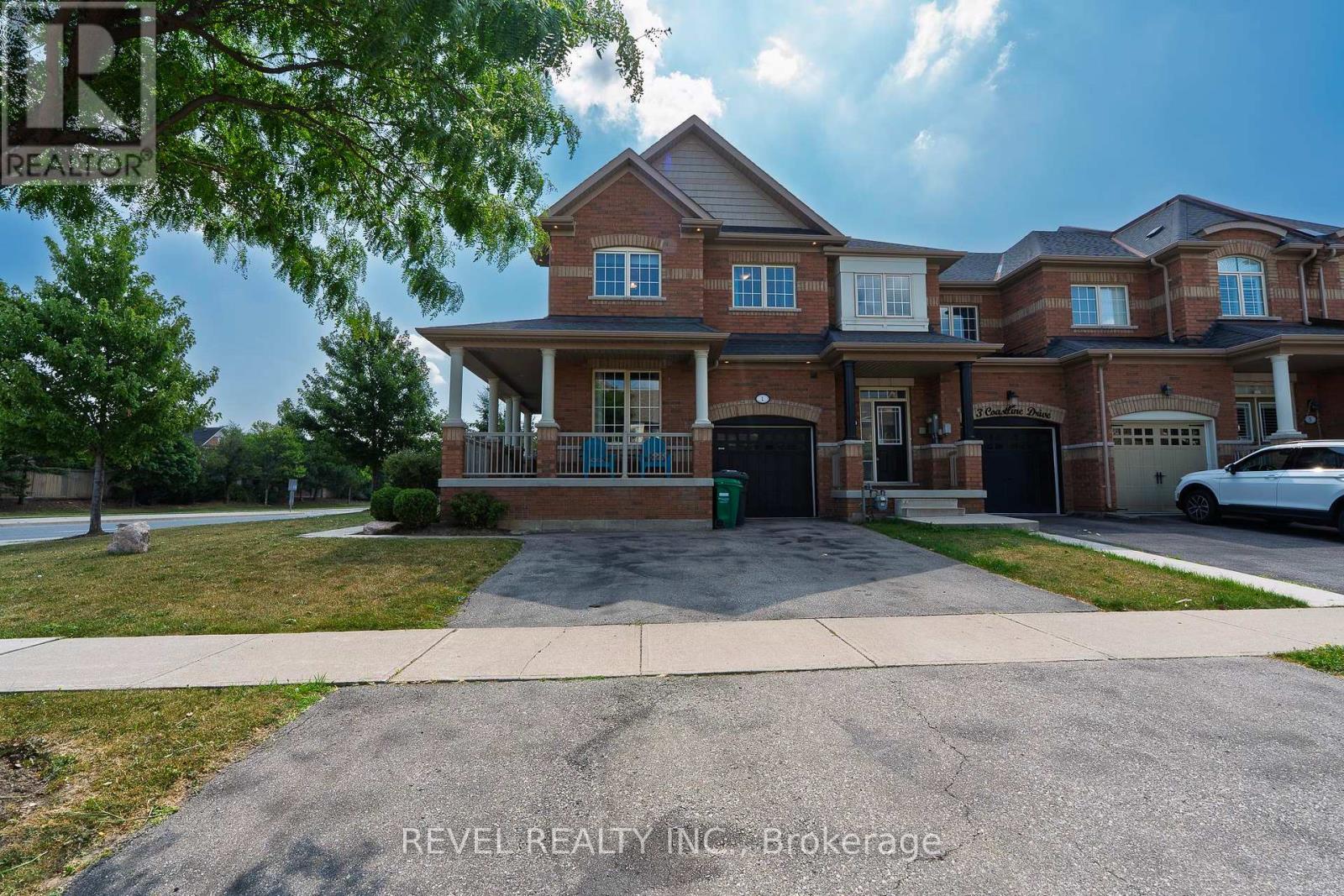 Photo 2 of 1 Coastline Drive, Brampton ON