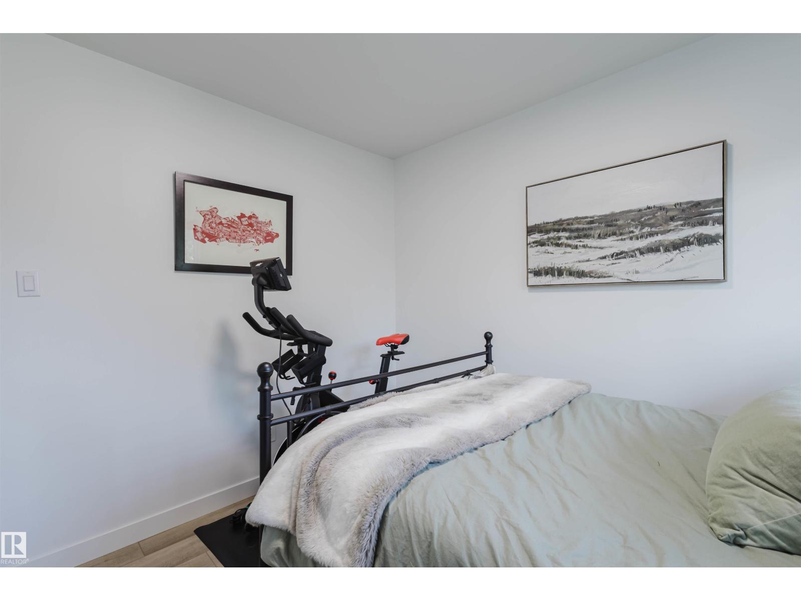 Photo 21 of 11215 41 Av Nw, Edmonton AB