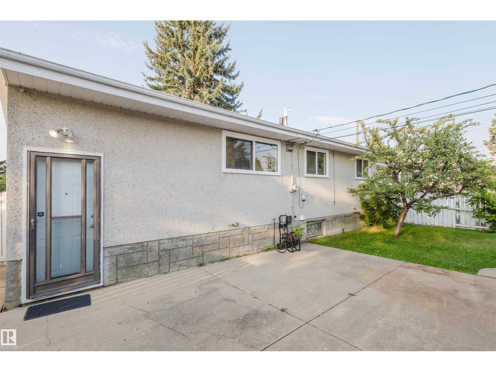 Photo 46 of 11215 41 Av Nw, Edmonton AB