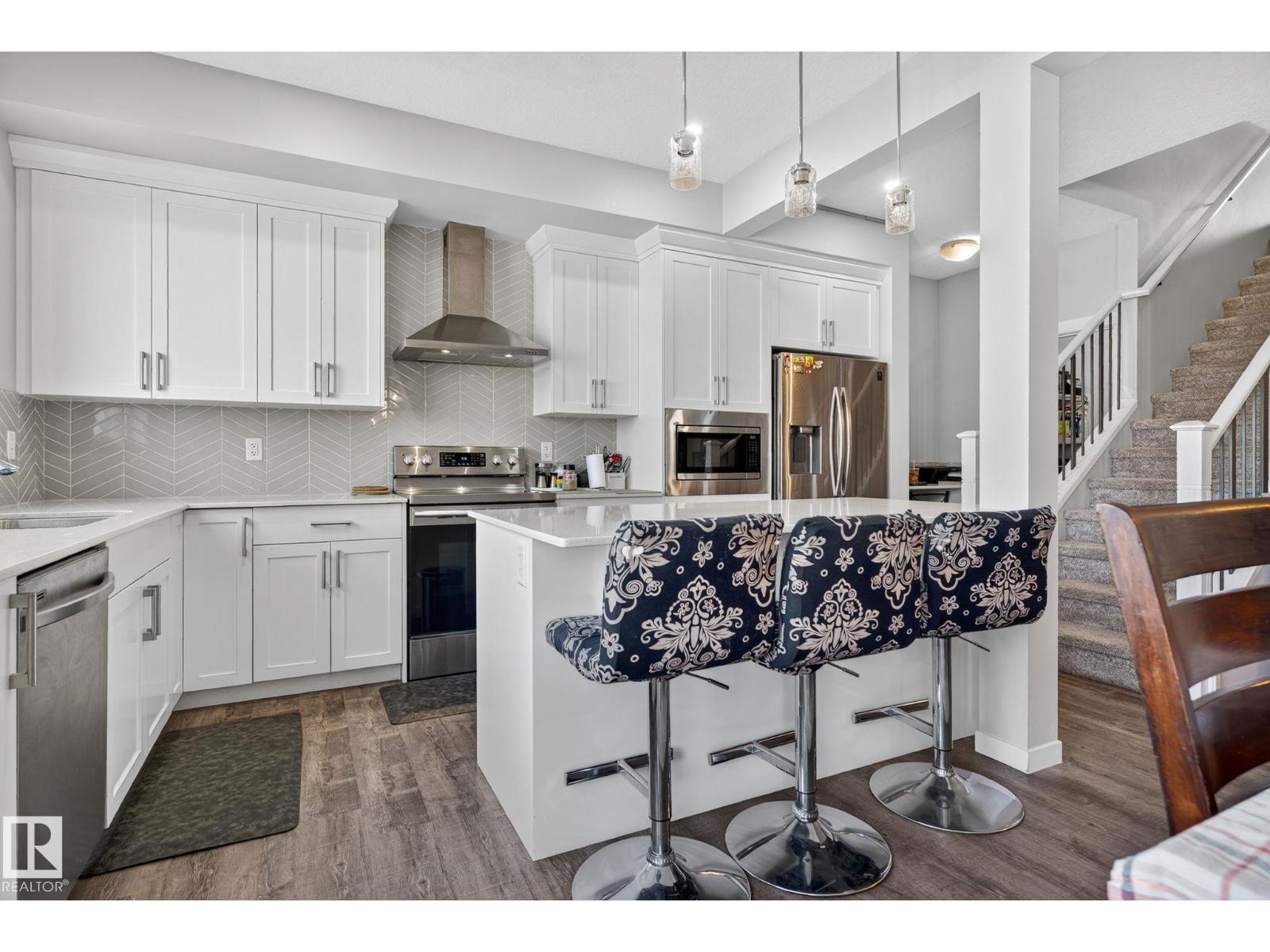 Photo 14 of 2171 51 St Sw, Edmonton AB