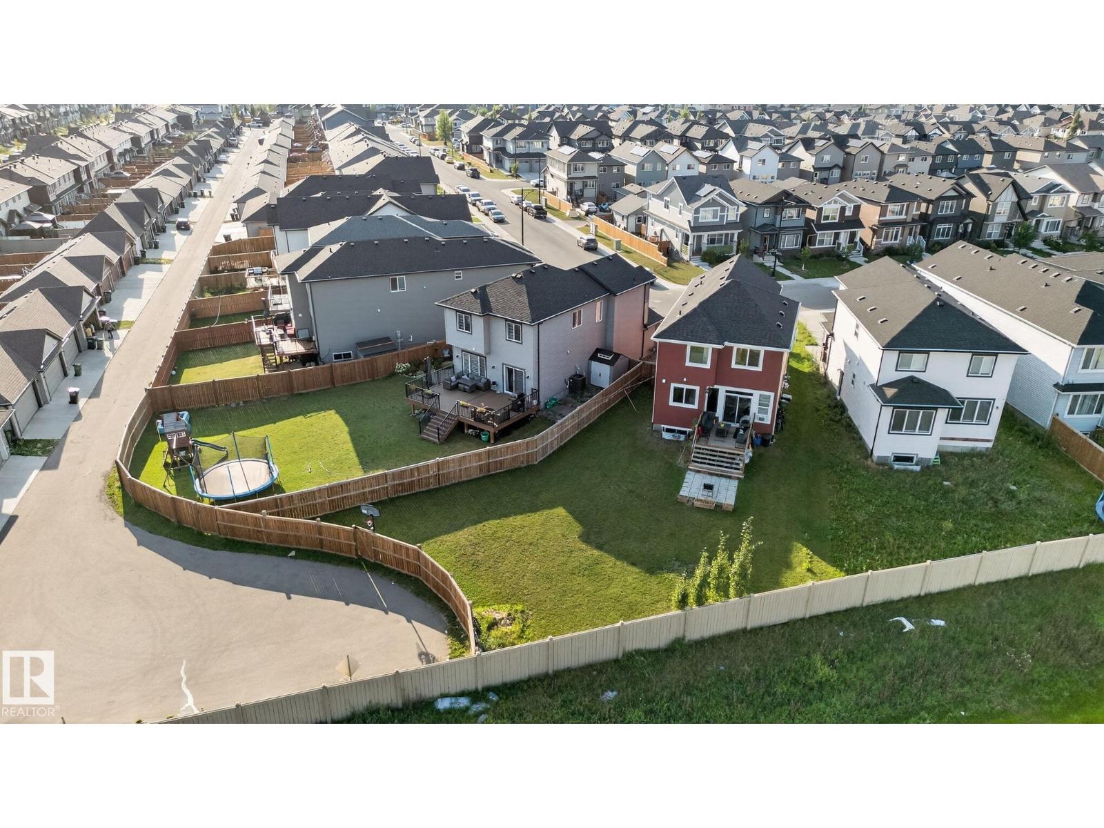 Photo 3 of 2171 51 St Sw, Edmonton AB