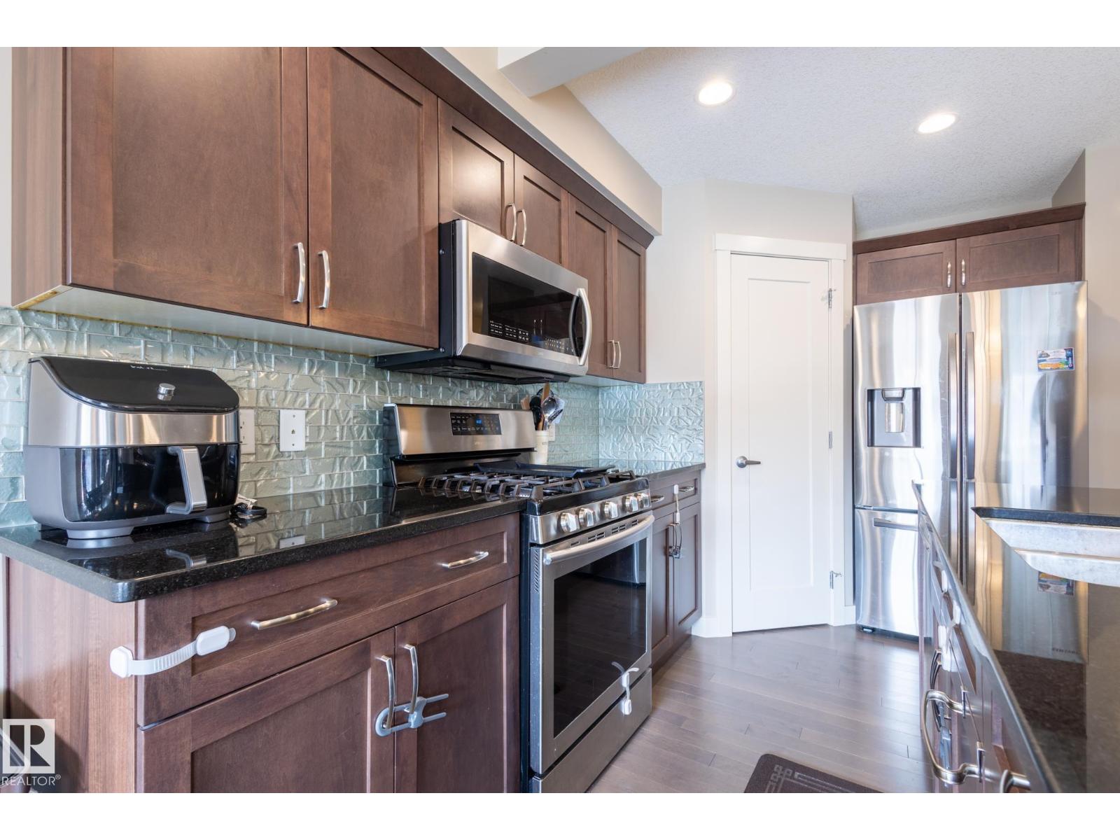 Photo 4 of 2379 Glenridding Bv Sw, Edmonton AB
