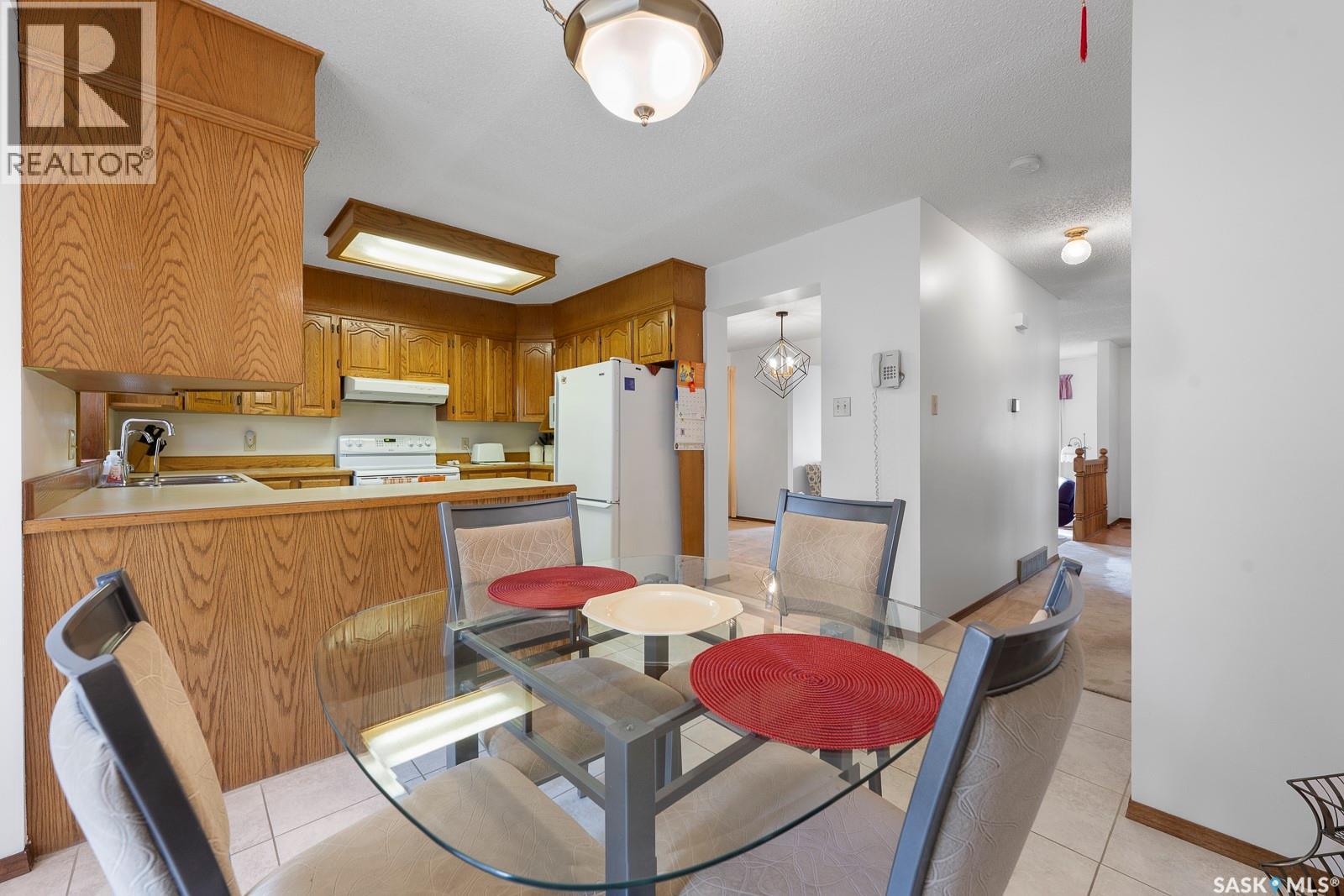 Photo 10 of 2923 Neff Road E, Regina SK