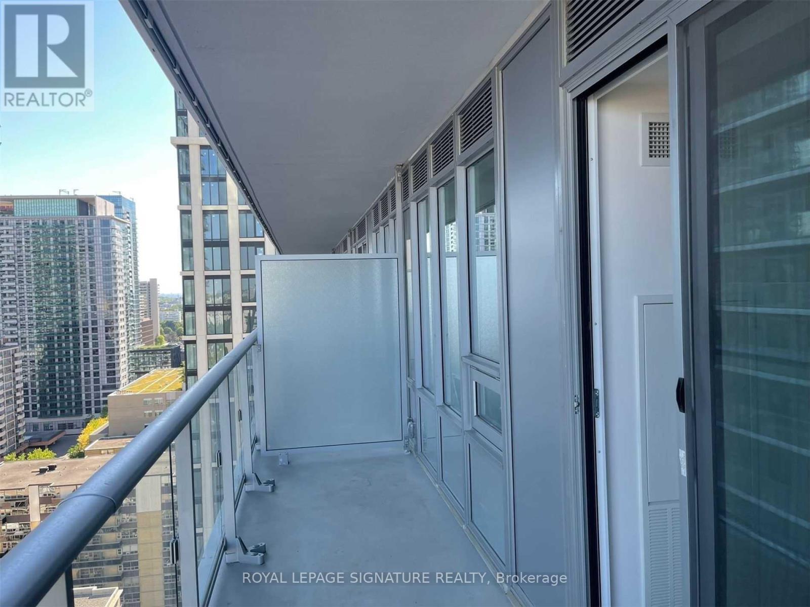 Photo 7 of 2306 99 Broadway Avenue, Toronto ON