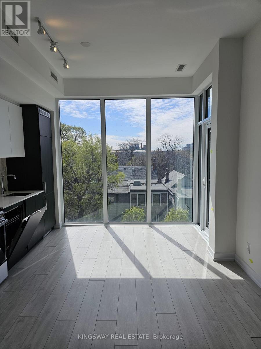 Photo 4 of 307 500 Dupont Street, Toronto ON