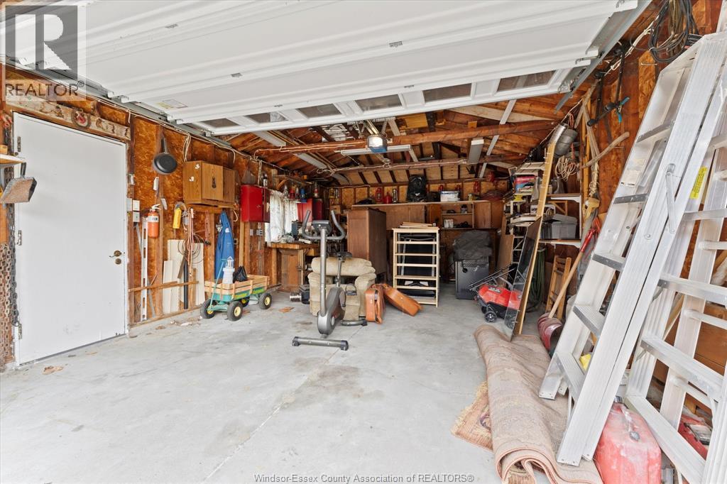 Photo 35 of 2663 Armstrong, Windsor ON