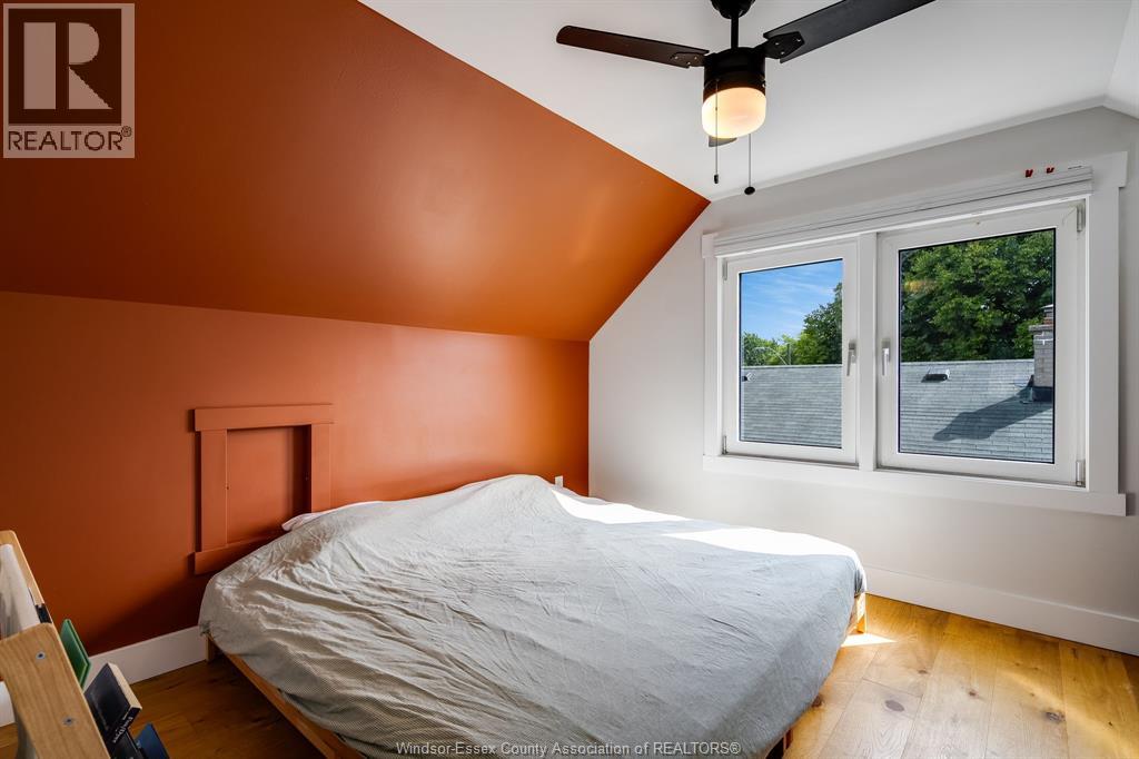 Photo 17 of 43 Danforth Ave, Leamington ON