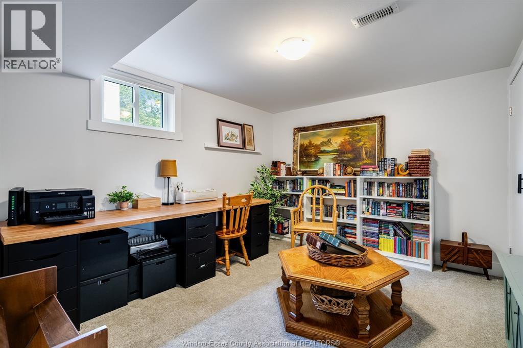 Photo 23 of 43 Danforth Ave, Leamington ON