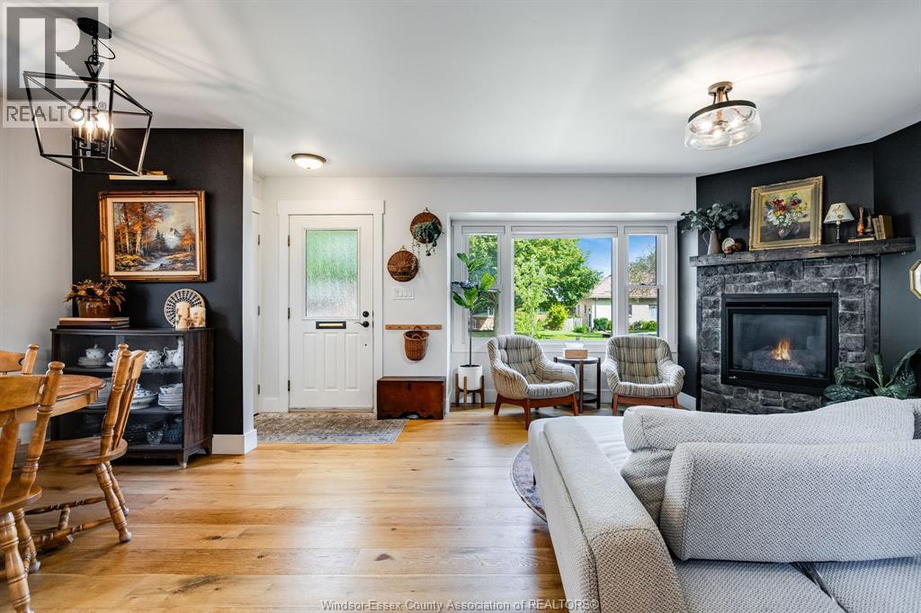 Photo 5 of 43 Danforth Ave, Leamington ON
