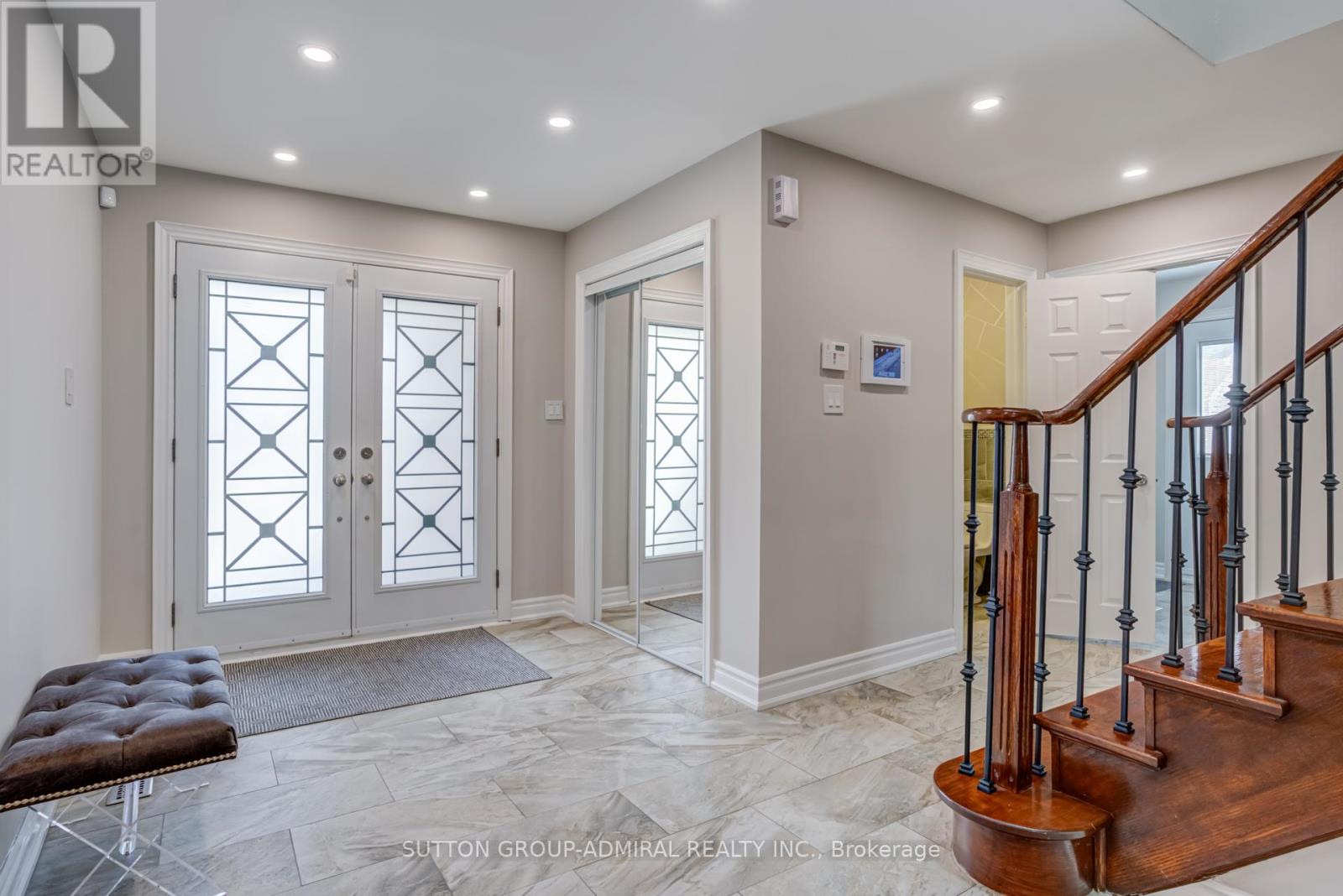 Photo 3 of 11139 Sheppard Avenue E, Toronto ON