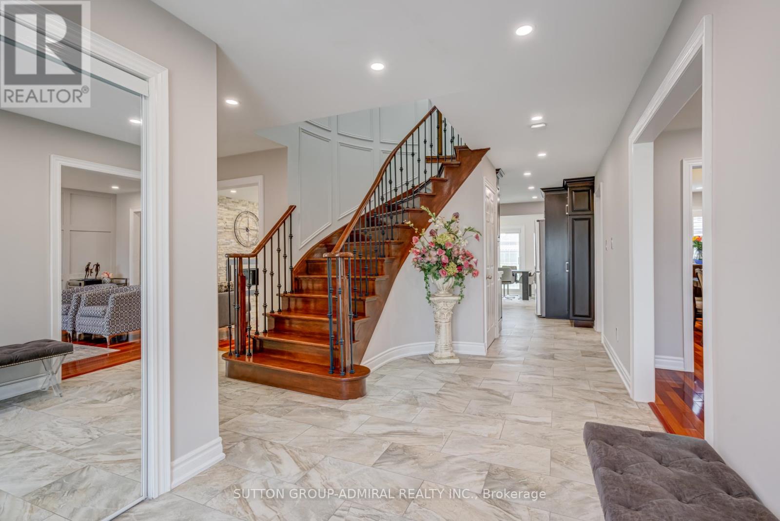 Photo 5 of 11139 Sheppard Avenue E, Toronto ON