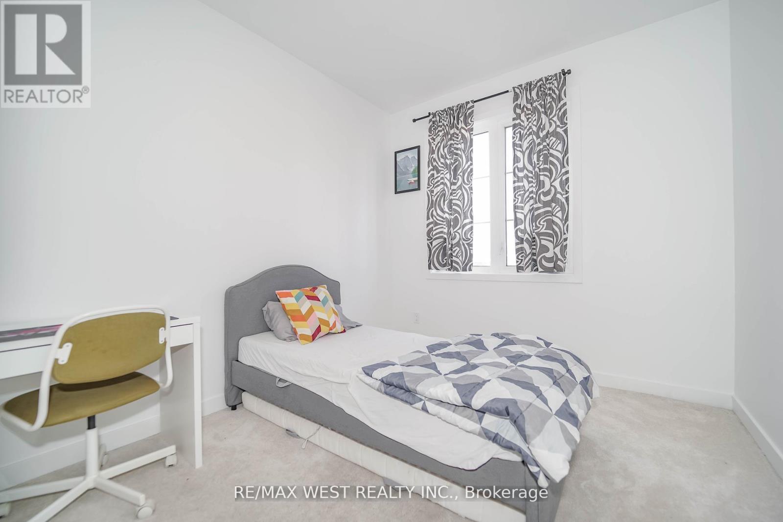 Photo 8 of 1001 1655 Palmers Sawmill Road, Pickering ON