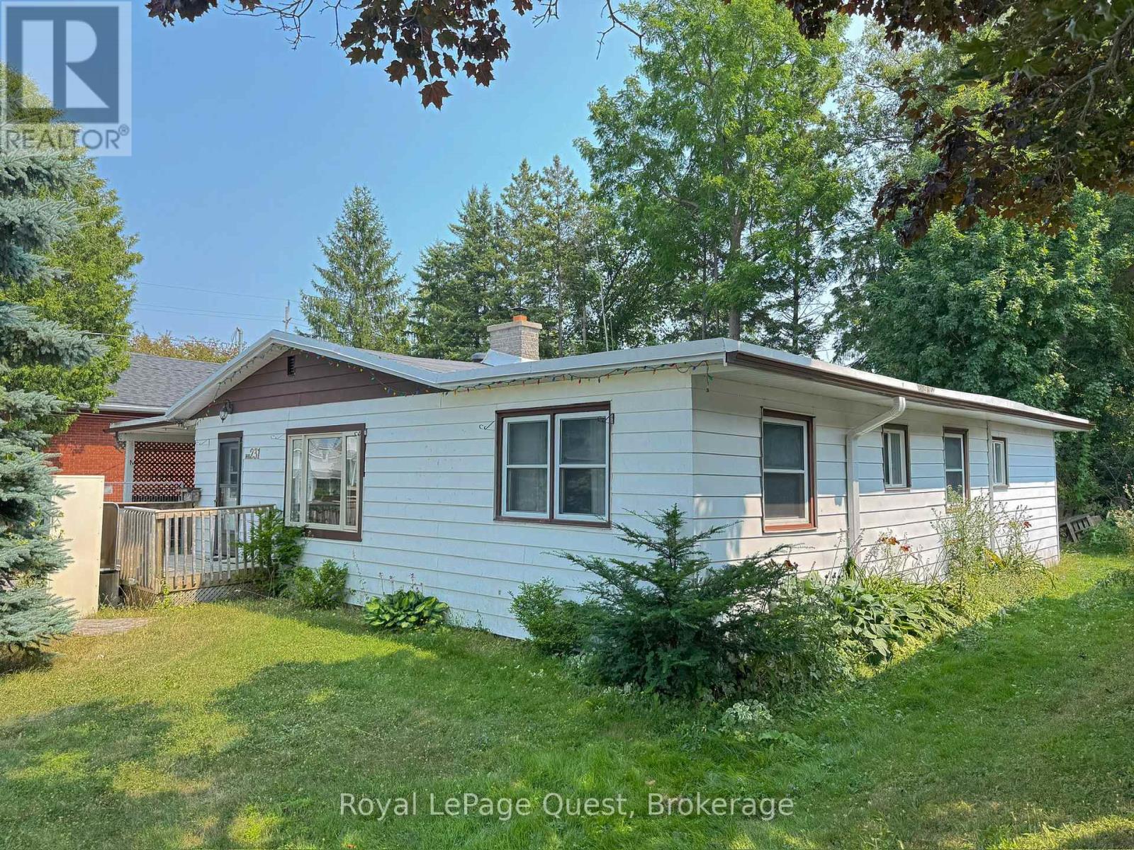Photo 1 of 231 Barnett Avenue, Midland ON