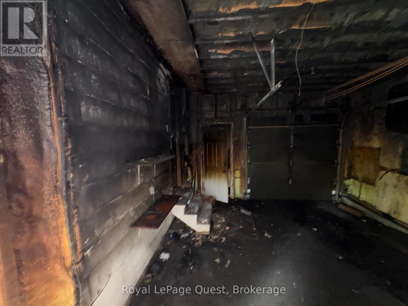 Photo 20 of 231 Barnett Avenue, Midland ON