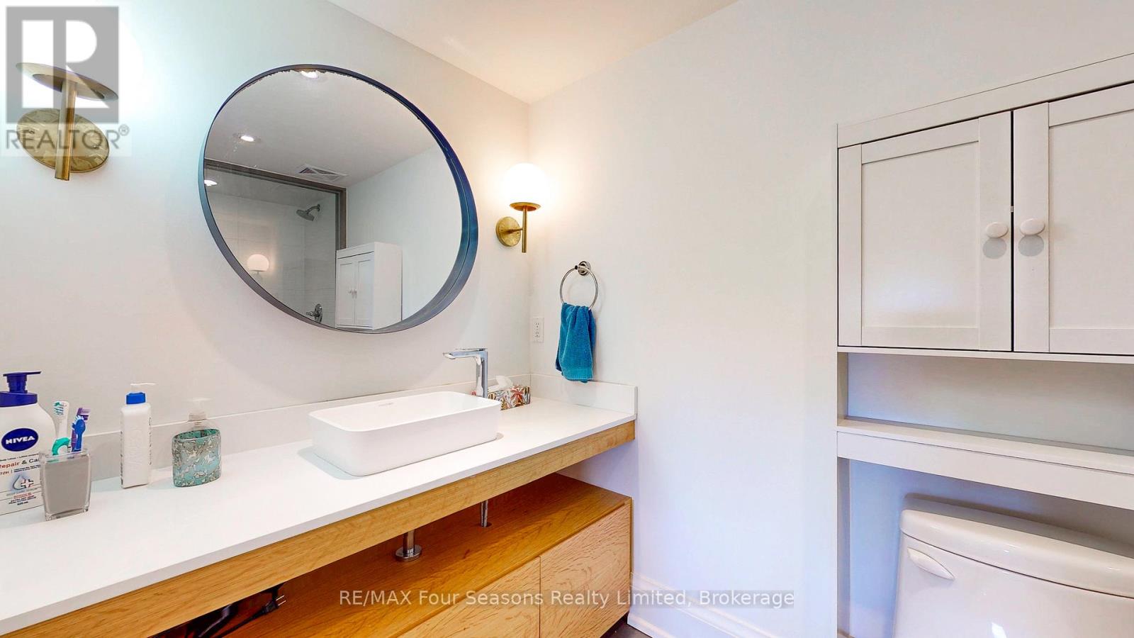 Photo 16 of 203 6 Anchorage Crescent, Collingwood ON