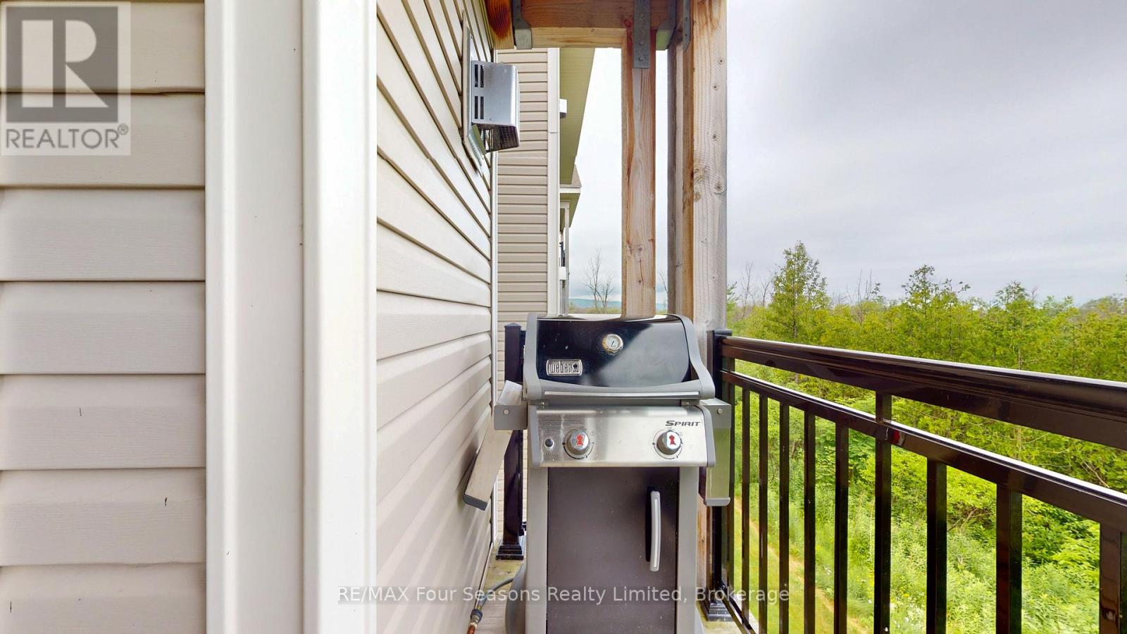 Photo 21 of 203 6 Anchorage Crescent, Collingwood ON
