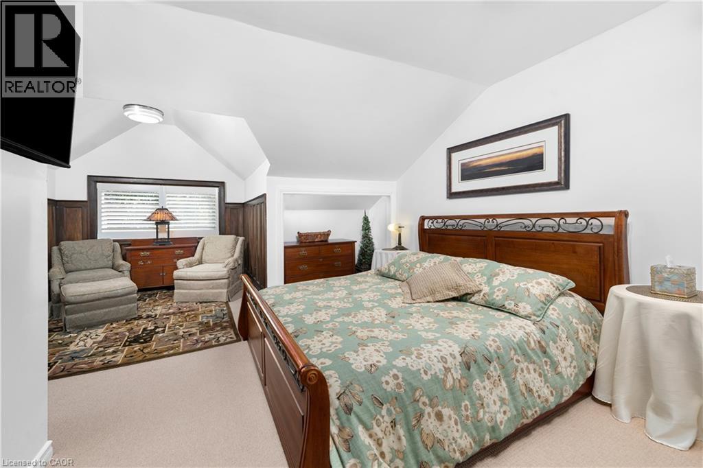 Photo 12 of 46 Newton Avenue, Hamilton ON