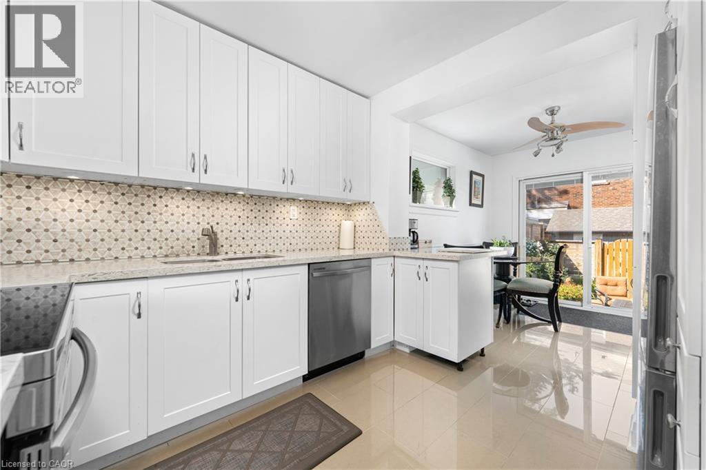 Photo 2 of 46 Newton Avenue, Hamilton ON