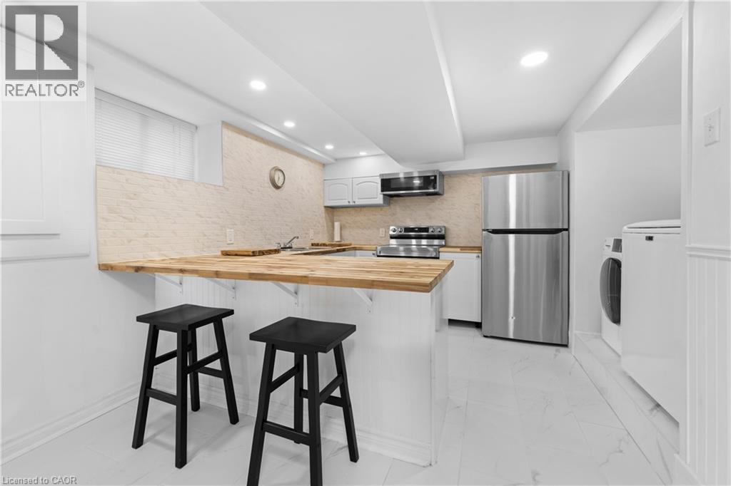 Photo 22 of 46 Newton Avenue, Hamilton ON